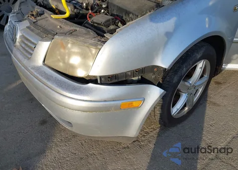 2003 Volkswagen Jetta Wolfsburg Edition z USA, uszkodzony, nr VIN 3VWPE69M03M172763